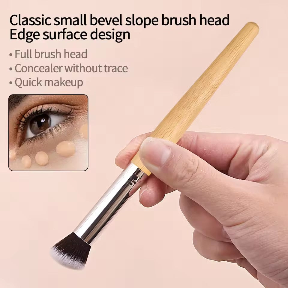 Popular bamboo-handle concealer brush with soft bristles