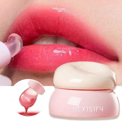 Lip gloss with mirror-like glass finish, jelly lip color oil that reduces lip lines